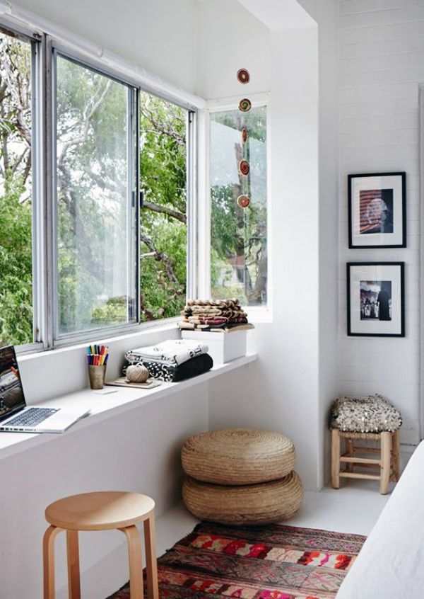 Những cách tận dụng không gian cửa sổ để làm góc làm việc tại nhà