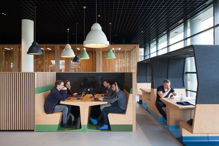 6 mẫu bàn làm việc thông minh giúp tối ưu hóa không gian cho văn phòng nhỏ-3