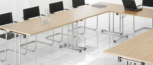 Thiết kế phòng họp hiện đại với bàn họp chân sắt